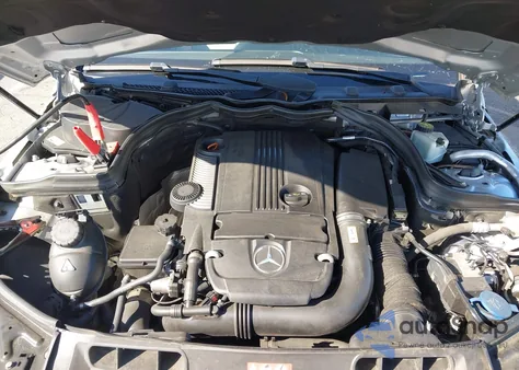 2013 Mercedes-Benz C 250 Sport из США, поврежденный, VIN WDDGF4HB9DA854436